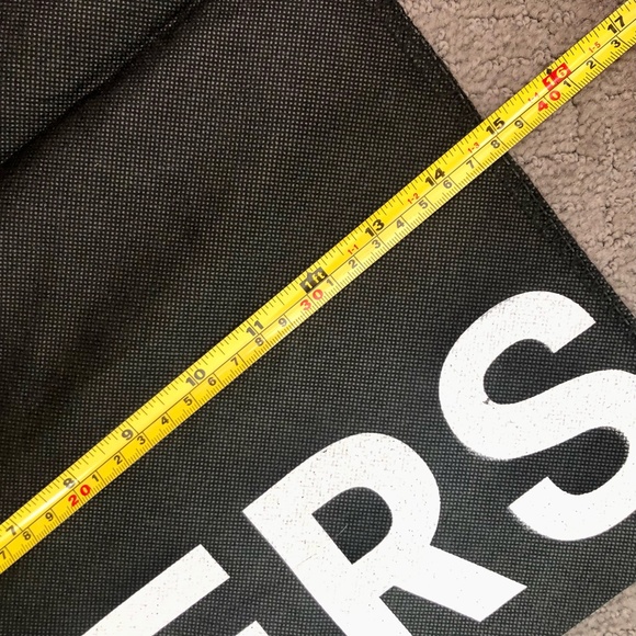 Assortment of Bags, Tote Bag and Drawstring Bag - Picture 9 of 12